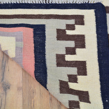 Load image into Gallery viewer, Hand-Woven Reversible Navajo Style Handmade Wool Rug (Size 6.5 X 9.8) Cwral-8712