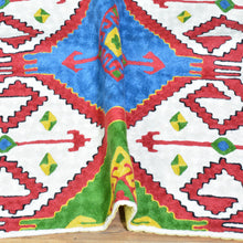 Load image into Gallery viewer, Hand-Woven Kashmiri Chain-Stitched Handmade Wool Rug (Size 2.11 X 4.11) Cwral-9288