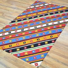 Load image into Gallery viewer, Hand-Woven Kashmiri Chain-Stitched Handmade Wool Rug (Size 2.11 X 4.11) Cwral-9300