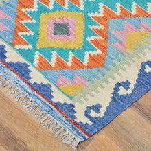 Load image into Gallery viewer, Hand-Woven Southwestern Design Kilim Handmade Wool Rug (Size 1.11 X 2.10) Cwral-9435
