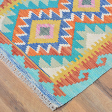 Load image into Gallery viewer, Hand-Woven Southwestern Design Kilim Handmade Wool Rug (Size 2.0 X 2.10) Cwral-9453
