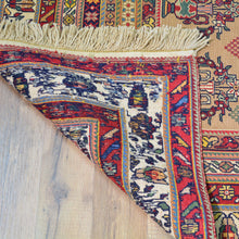 Load image into Gallery viewer, Fine Soumack Weave Tribal Design Handmade Wool Rug (Size 4.4 X 7.0) Cwral-9981