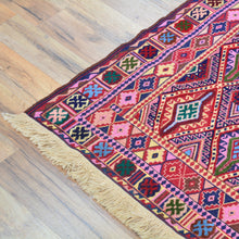 Load image into Gallery viewer, Multi-Weave Oriental Soumak Tribal Handmade Wool Rug (Size 4.10 X 6.3) Cwral-10017