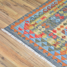 Load image into Gallery viewer, Hand-Woven Afghan Reversible Flatweave Kilim Wool Handmade Rug (Size 5.1 X 6.5) Brral-2991