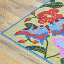 Load image into Gallery viewer, Chain-Stitched Butterfly Design Handmade Wool Rug (Size 4.0 X 6.0) Brrsf-912