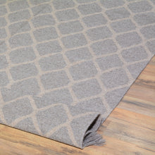 Load image into Gallery viewer, Hand-Woven Reversible Southwestern Design Kilim Wool Rug (Size 5.0 X 6.11) Brrsf-1356