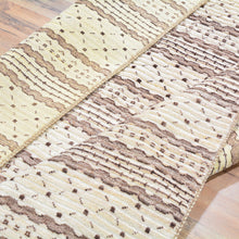 Load image into Gallery viewer, Hand-Knotted Modern Gabbeh Style Wool Rug (Size 4.7 X 6.7) Brral-807