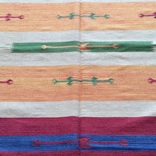 Load image into Gallery viewer, Hand-Woven Flatweave Southwestern Design Handmade Cotton Rug (Size 4.10 X 7.6) Brrsf-1392