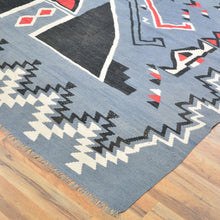 Load image into Gallery viewer, Hand-Woven Reversible Southwestern Design Handmade Rug (Size 8.3 X 11.3) Cwral-10899