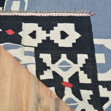 Load image into Gallery viewer, Hand-Woven Reversible Southwestern Design Handmade Rug (Size 8.4 X 9.9) Cwral-10902