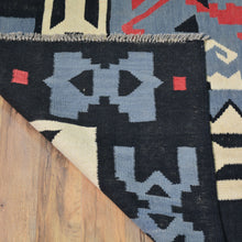 Load image into Gallery viewer, Hand-Woven Reversible Southwestern Design Handmade Wool Rug (Size 6.0 X 9.0) Cwral-10935