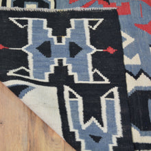 Load image into Gallery viewer, Hand-Woven Reversible Southwestern Design Handmade Wool Rug (Size 5.2 X 8.3) Cwral-10938