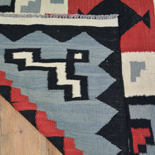 Load image into Gallery viewer, Hand-Woven Flat-Weave Southwestern Design Handmade Wool Rug (Size 4.9 X 7.9) Cwral-10941