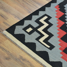 Load image into Gallery viewer, Hand-Woven Flat-Weave Southwestern Design Handmade Wool Rug (Size 5.0 X 6.10) Cwral-10944