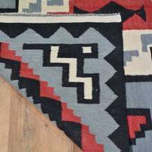 Load image into Gallery viewer, Hand-Woven Flat-Weave Southwestern Design Handmade Wool Rug (Size 5.0 X 6.10) Cwral-10944