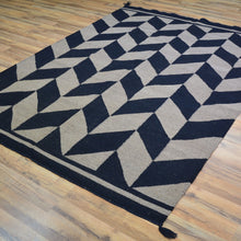 Load image into Gallery viewer, Hand-Woven Flat-Weave Contemporary Design Handmade Wool Rug (Size 5.3 X 6.11) Cwral-10983