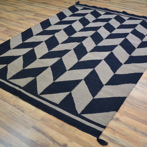 Hand-Woven Flat-Weave Contemporary Design Handmade Wool Rug (Size 5.3 X 6.11) Cwral-10983