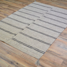 Load image into Gallery viewer, Hand-Woven Flat-Weave Contemporary Design Handmade Wool Rug (Size 4.0 X 5.10) Cwral-11022