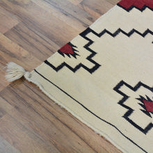 Load image into Gallery viewer, Hand-Woven Flat-Weave Contemporary Design Handmade Wool Rug (Size 2.6 X 4.0) Cwral-11046