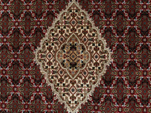 Load image into Gallery viewer, Hand-Knotted Oriental Wool &amp; Silk Mahi Design Handmade Round Rug (Size 6.0 X 6.0) Cwral-11058