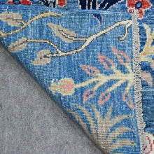 Load image into Gallery viewer, Hand-Knotted Paradise Birds Design Handmade Wool Rug (Size 5.0 X 6.11) Cwral-11091