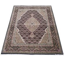 Load image into Gallery viewer, Hand-Knotted Mahi Tabriz Design Handmade Wool Rug (Size 5.0 X 6.8) Cwral-11109