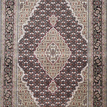 Load image into Gallery viewer, Hand-Knotted Mahi Tabriz Design Handmade Wool Rug (Size 5.0 X 6.8) Cwral-11109