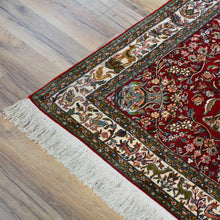 Load image into Gallery viewer, Hand-Knotted Kashmiri Silk Traditional Design Handmade Rug (Size 2.6 X 4.4) Cwral-11130