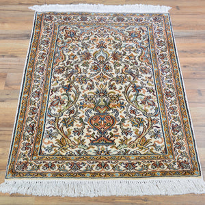 Hand-Knotted Kashmiri Silk Traditional Design Handmade Rug (Size 2.1 X 3.2) Cwral-11139