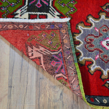 Load image into Gallery viewer, Hand-Knotted Vintage Traditional Turkish Design Handmade Rug (Size 1.7 X 3.0) Cwral-11529