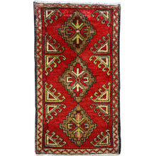 Load image into Gallery viewer, Hand-Knotted Vintage Traditional Turkish Design Handmade Rug (Size 1.8 X 3.4) Cwral-11535
