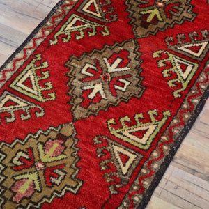 Hand-Knotted Vintage Traditional Turkish Design Handmade Rug (Size 1.8 X 3.4) Cwral-11535