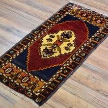 Load image into Gallery viewer, Hand-Knotted Vintage Traditional Turkish Design Handmade Rug (Size 1.5 X 3.2) Cwral-11538