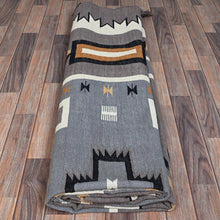 Load image into Gallery viewer, Hand-Woven Reversible Southwestern Design Handmade Kilim Rug (Size 8.10 X 11.9) Cwral-11595