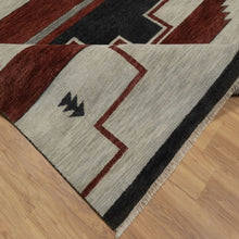 Load image into Gallery viewer, Hand-Knotted Traditional Southwestern Design Handmade Rug (Size 9.2 X 11.11) Cwral-11637