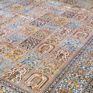 Hand-Knotted Traditional Design Kashmiri Silk Handmade Rug (Size 7.2 X 9.11) Cwral-11670