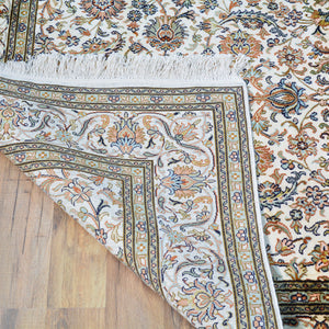 Hand-Knotted Traditional Design Kashmiri Silk Handmade Rug (Size 4.0 X 6.0) Cwral-11679