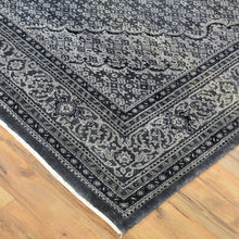 Load image into Gallery viewer, Hand-Knotted Traditional Mehi Design Oriental Handmade Rug (Size 6.0 X 8.10) Cwral-11745