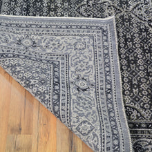 Load image into Gallery viewer, Hand-Knotted Traditional Mehi Design Oriental Handmade Rug (Size 6.0 X 8.10) Cwral-11745