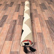 Load image into Gallery viewer, Hand-Woven Reversible Southwestern Design Handmade Kilim Rug (Size 5.2 X 7.0) Cwral-11823