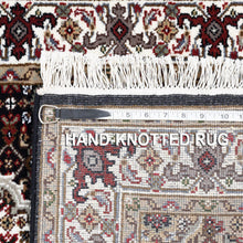 Load image into Gallery viewer, Hand-Knotted Traditional Design Oriental Handmade Wool &amp; Silk Rug (Size 2.7 X 10.0) Cwral-11853