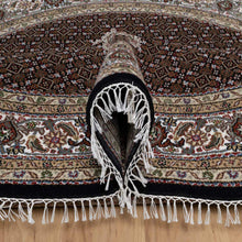 Load image into Gallery viewer, Hand-Knotted Traditional Mahi Design Oriental Handmade Silk/Wool Rug (Size 8.0 X 8.0) Cwral-11874