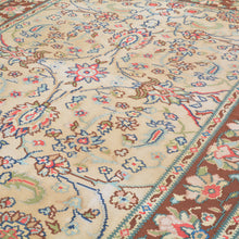 Load image into Gallery viewer, Authentic Bulgarian wool kilim rug in ivory with red and blue accents, 6.5 x 9.3 ft