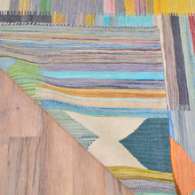 Load image into Gallery viewer, Hand-Woven Reversible Traditional Design Handmade Kilim Rug (Size 8.2 X 11.4) Cwral-10767