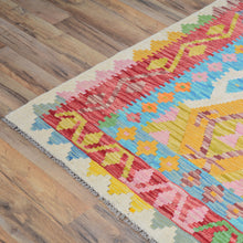 Load image into Gallery viewer, Hand-Woven Reversible Traditional Design Handmade Kilim Rug (Size 8.5 X 9.8) Cwral-10776