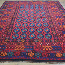 Load image into Gallery viewer, Hand-Woven Reversible Traditional Design Handmade Kilim Rug (Size 6.6 X 9.8) Cwral-10788