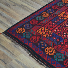 Load image into Gallery viewer, Hand-Woven Reversible Traditional Design Handmade Kilim Rug (Size 6.6 X 9.8) Cwral-10788