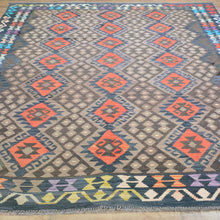 Load image into Gallery viewer, Hand-Woven Reversible Traditional Design Handmade Kilim Rug (Size 6.9 X 9.5) Cwral-10794