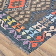 Load image into Gallery viewer, Hand-Woven Reversible Traditional Design Handmade Kilim Rug (Size 6.9 X 9.5) Cwral-10794