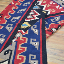 Load image into Gallery viewer, Hand-Woven Reversible Traditional Design Handmade Kilim Rug (Size 5.10 X 8.10) Cwral-10797